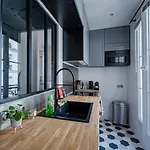 Magnificent Apt In The Heart Of The 18Th In Paris